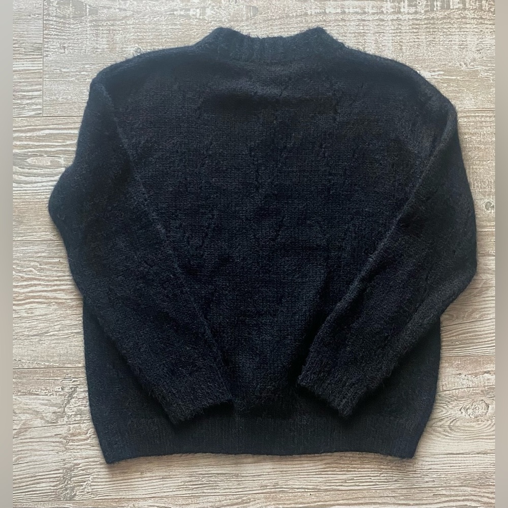 Lulu’s NWT Waiting For You black pointelle oversized pullover sweater. - Picture 4 of 9
